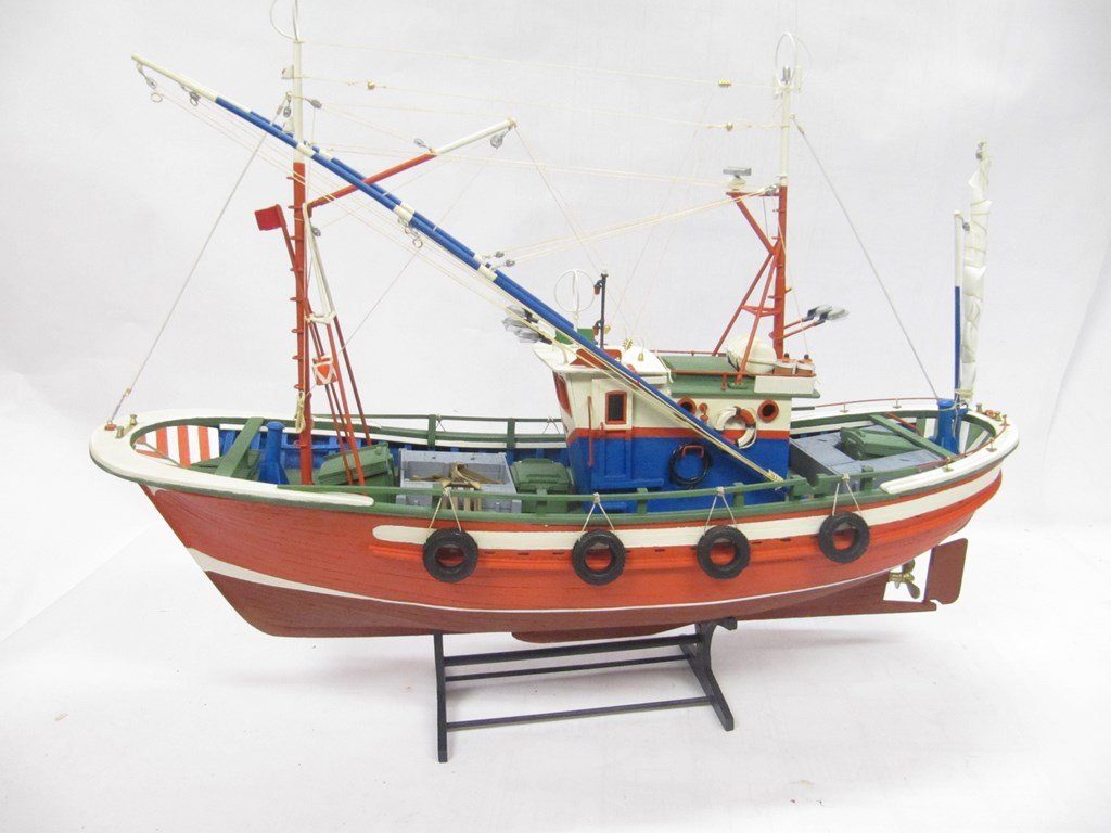 Maqueta barco pesquero 47cm